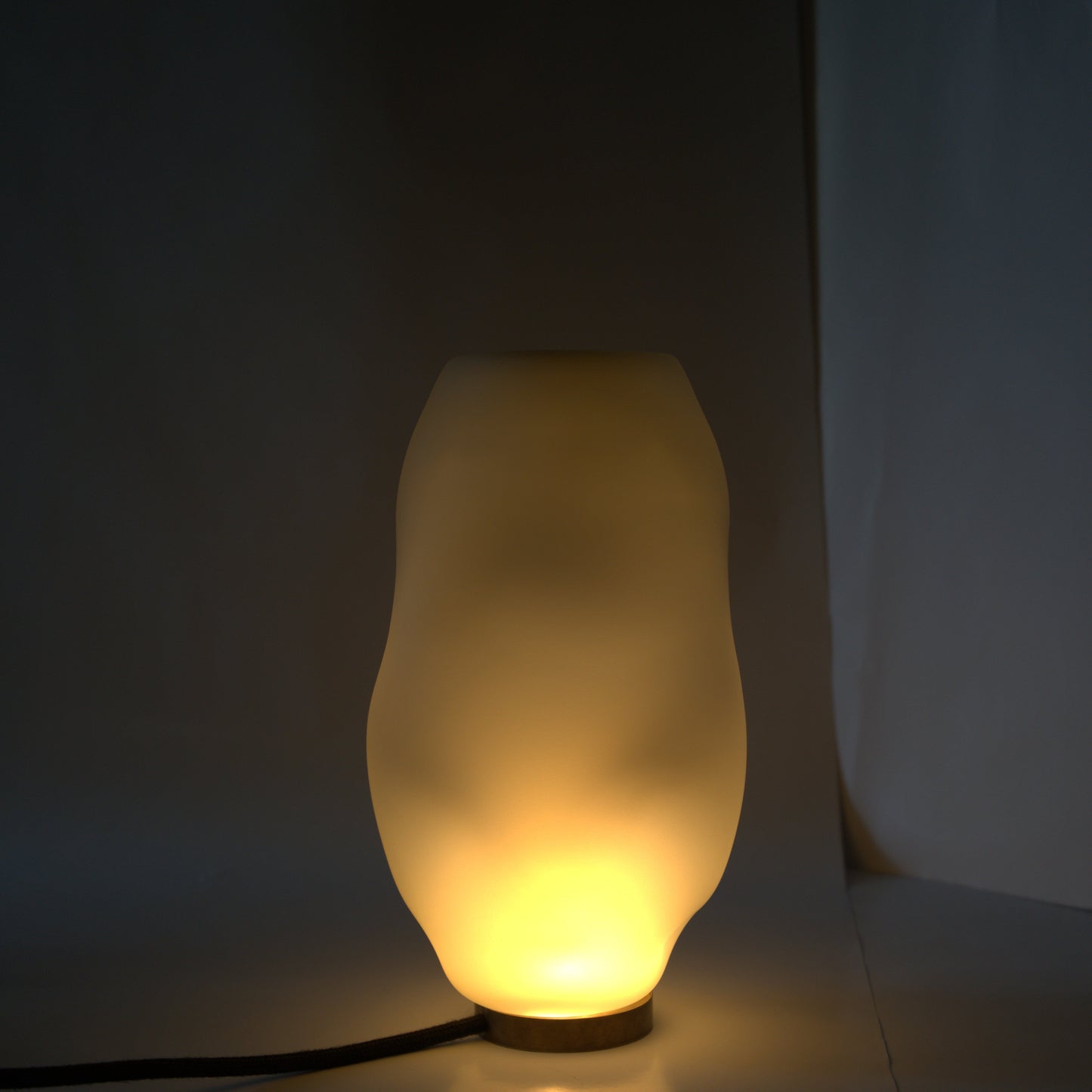 Pebble Oval Pendant Glass