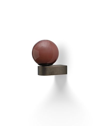 The Uno Wall Light